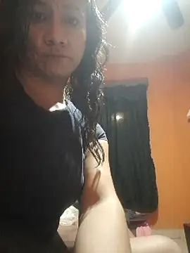 miicheele32 online show from 01/02/25, 08:17