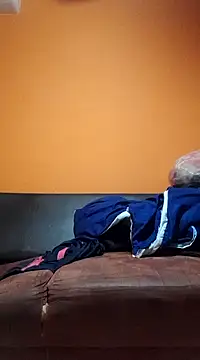 miicheele32 online show from 01/13/25, 05:44