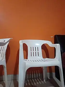 miicheele32 online show from 02/08/25, 06:55