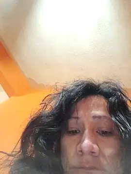 miicheele32 online show from 03/13/25, 06:23