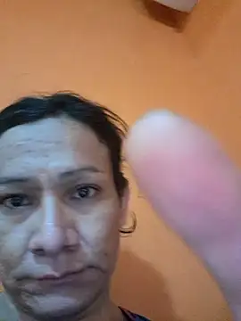 miicheele32 online show from 09/10/25, 11:05