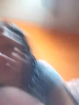 miicheele32 online show from 09/24/25, 07:55