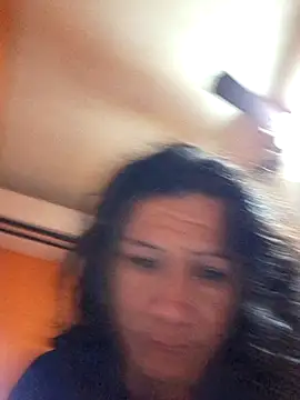 miicheele32 online show from 11/15/25, 08:00