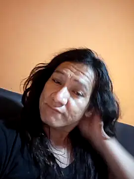 miicheele32 online show from 11/25/25, 09:31