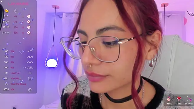 Snapshot of sophiecherry_ chatting on 01/28/25, 08:14 sophiecherry online show from 01/28/25, 08:14