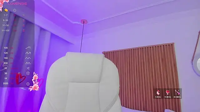 Snapshot of sophiecherry_ chatting on 02/21/25, 05:13 sophiecherry online show from 02/21/25, 05:13