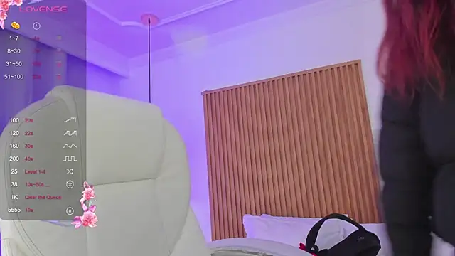 Snapshot of sophiecherry_ chatting on 03/04/25, 05:21 sophiecherry online show from 03/04/25, 05:21