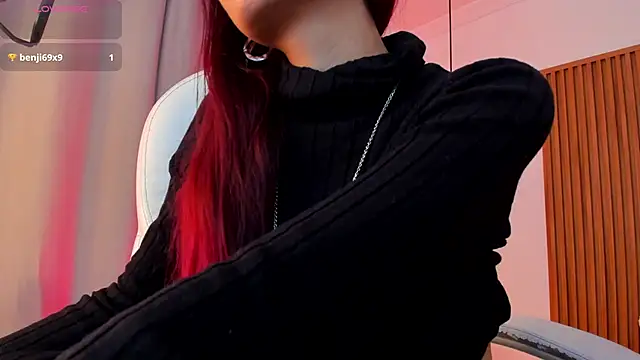 Snapshot of sophiecherry_ chatting on 11/23/25, 09:25 sophiecherry online show from 11/23/25, 09:25