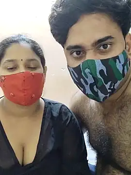 Snapshot of IND_COUPLE1 chatting on 12/10/24, 05:00 IND COUPLE1 online show from 12/10/24, 05:00