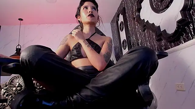 Snapshot of NAILAHARD chatting on 02/08/25, 07:59 NAILAHARD online show from 02/08/25, 07:59