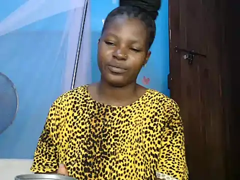 TrishaKalid online show from 02/13/26, 10:22