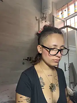 Hawitxui online show from 09/13/25, 08:14