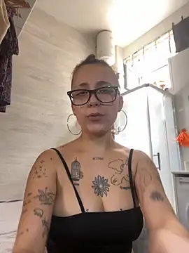 Hawitxui online show from 09/16/25, 11:11