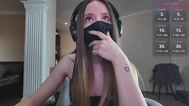 Snapshot of CreamAssk chatting on 04/03/26, 12:14 CreamAssk online show from 04/03/26, 12:14