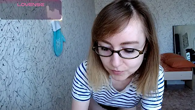 Athena Richards online show from 04/15/26, 08:54