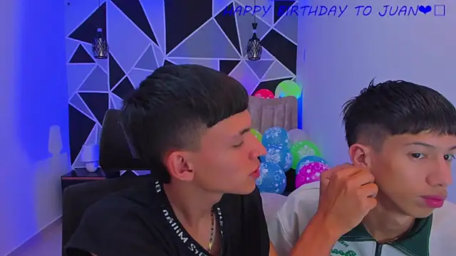 Snapshot of Juan_Nd_Steven chatting on 11/27/25, 12:24 Juan Nd Steven online show from 11/27/25, 12:24