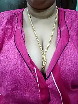 Snapshot of ashikaa_r chatting on 01/27/25, 09:55 ashikaa r online show from 01/27/25, 09:55