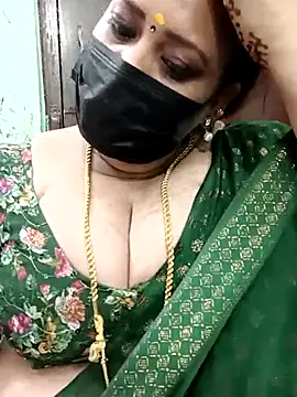 Snapshot of ashikaa_r chatting on 03/16/25, 01:17 ashikaa r online show from 03/16/25, 01:17