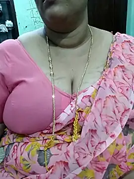 Snapshot of ashikaa_r chatting on 04/05/26, 07:00 ashikaa r online show from 04/05/26, 07:00