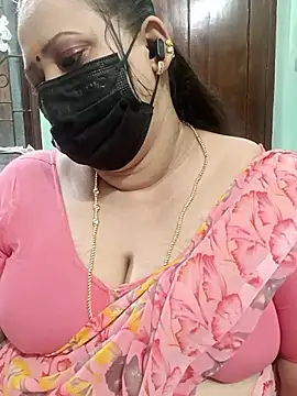 Snapshot of ashikaa_r chatting on 04/14/26, 01:06 ashikaa r online show from 04/14/26, 01:06