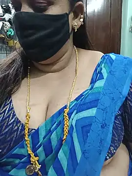Snapshot of ashikaa_r chatting on 07/01/26, 06:51 ashikaa r online show from 07/01/26, 06:51