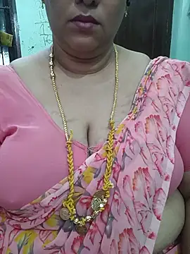 Snapshot of ashikaa_r chatting on 07/07/26, 05:43 ashikaa r online show from 07/07/26, 05:43