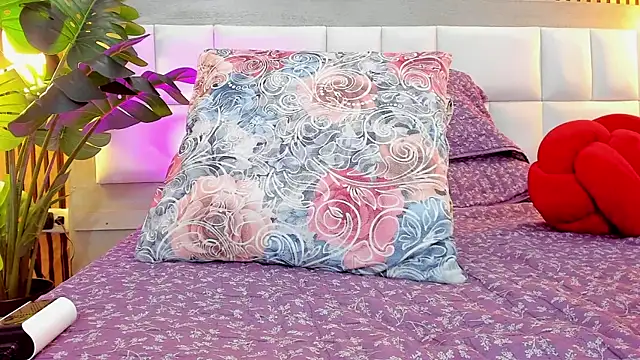 miah connor online show from 01/23/25, 12:04