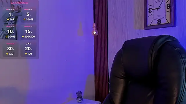 miah connor online show from 10/11/25, 07:56