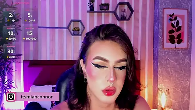 miah connor online show from 11/24/25, 06:29