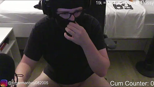 Snapshot of HornyTeenBoy64 chatting on 07/19/26, 02:54 HornyTeenBoy64 online show from 07/19/26, 02:54