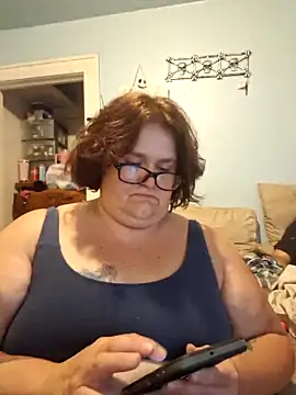 mcv131985 online show from 09/15/25, 03:28