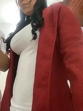 Snapshot of luisa16xxx chatting on 12/25/24, 01:31 luisa16xxx online show from 12/25/24, 01:31