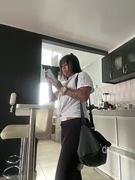 Snapshot of luisa16xxx chatting on 03/12/25, 09:24 luisa16xxx online show from 03/12/25, 09:24