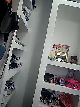 Snapshot of luisa16xxx chatting on 03/27/26, 07:35 luisa16xxx online show from 03/27/26, 07:35