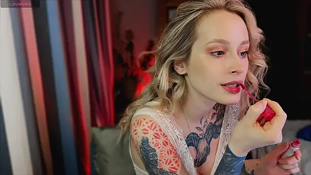 Snapshot of aviva_faith chatting on 12/22/25, 09:01 aviva faith online show from 12/22/25, 09:01