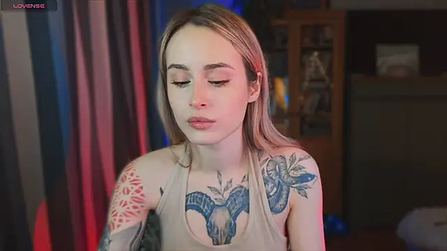 Snapshot of aviva_faith chatting on 03/13/26, 06:14 aviva faith online show from 03/13/26, 06:14