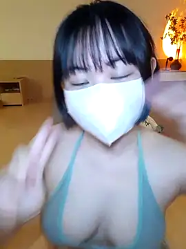 Snapshot of Lilibae69 chatting on 07/05/26, 12:34 Lilibae69 online show from 07/05/26, 12:34