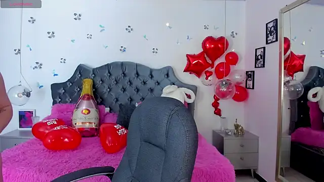 Snapshot of _Antonnela_ chatting on 02/15/25, 01:38  Antonnela  online show from 02/15/25, 01:38