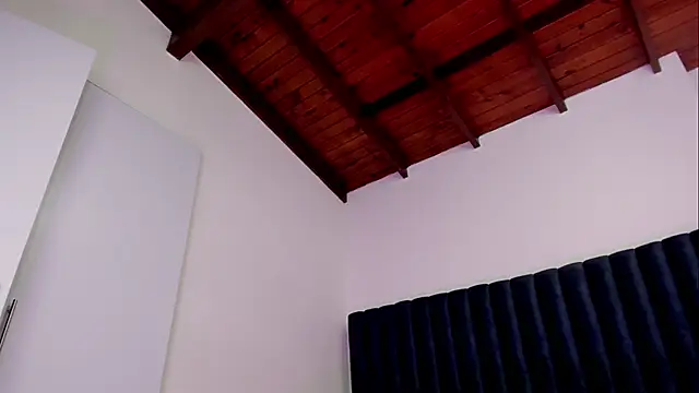 sophiieTaylor1 online show from 05/09/26, 05:23