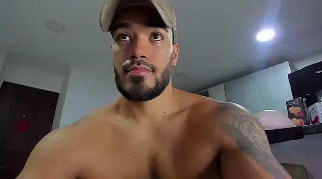 Snapshot of Alexander_Martines chatting on 01/08/25, 02:35 Alexander Martines online show from 01/08/25, 02:35