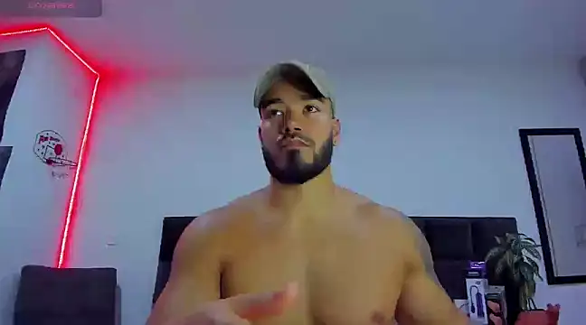 Snapshot of Alexander_Martines chatting on 03/15/25, 04:13 Alexander Martines online show from 03/15/25, 04:13
