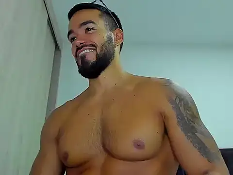 Snapshot of Alexander_Martines chatting on 03/07/26, 01:57 Alexander Martines online show from 03/07/26, 01:57