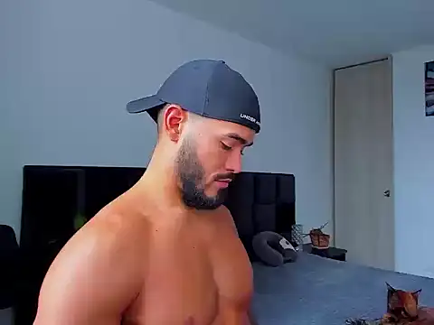 Snapshot of Alexander_Martines chatting on 03/27/26, 07:35 Alexander Martines online show from 03/27/26, 07:35