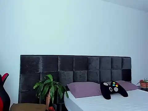 Snapshot of Alexander_Martines chatting on 04/18/26, 07:58 Alexander Martines online show from 04/18/26, 07:58