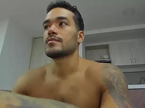 Snapshot of Alexander_Martines chatting on 07/10/26, 01:54 Alexander Martines online show from 07/10/26, 01:54