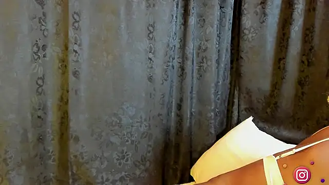 MiaKnox online show from 01/07/26, 12:02