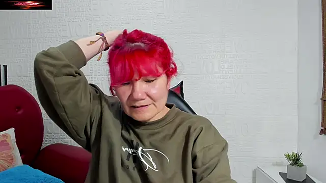 Salomeediaz  online show from 02/10/25, 09:15