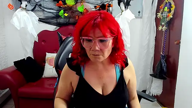 Salomeediaz  online show from 10/21/25, 09:04