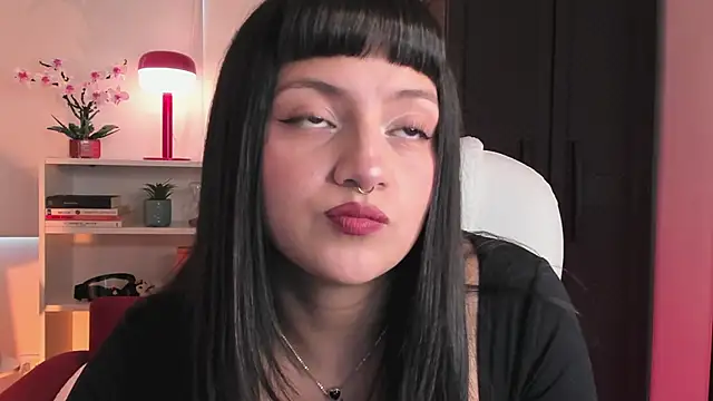 Snapshot of nahiapaws chatting on 03/05/26, 09:11 nahiapaws online show from 03/05/26, 09:11