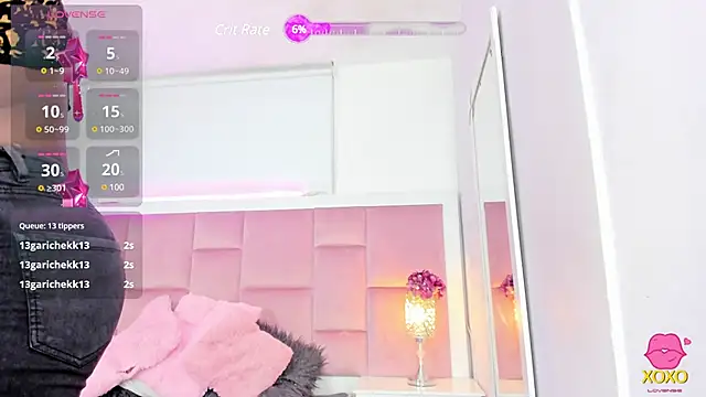 Snapshot of DaphneLloyd chatting on 02/01/25, 02:37 DaphneLloyd online show from 02/01/25, 02:37